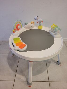 Fisher-Price White and Gray Activity Table with Orange, Yellow and Green Toys